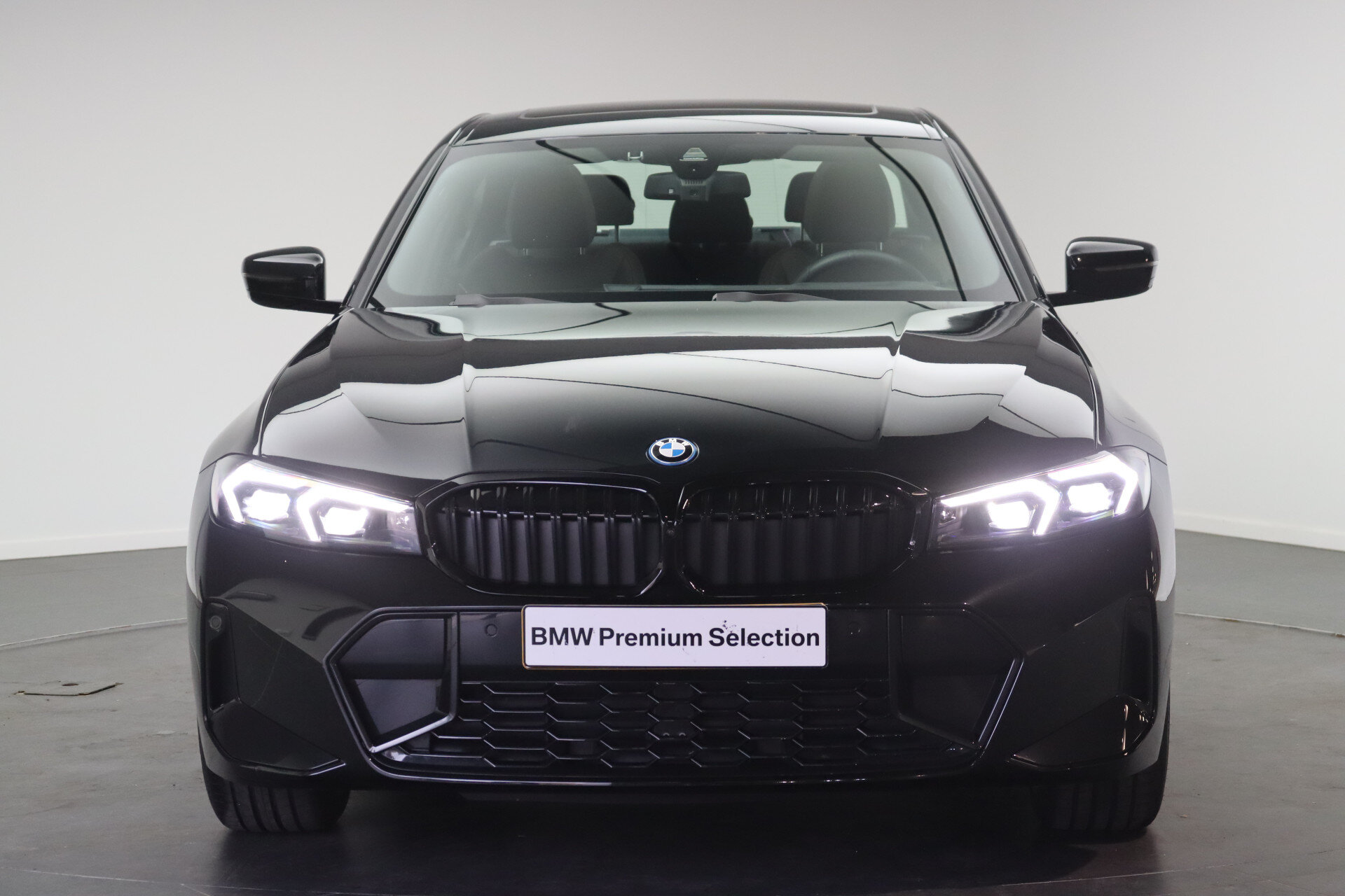 BMW 3 Serie 330e High Executive M Sport Automaat - Afbeelding 5