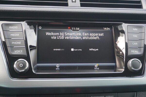 Apple Carplay/Android Auto