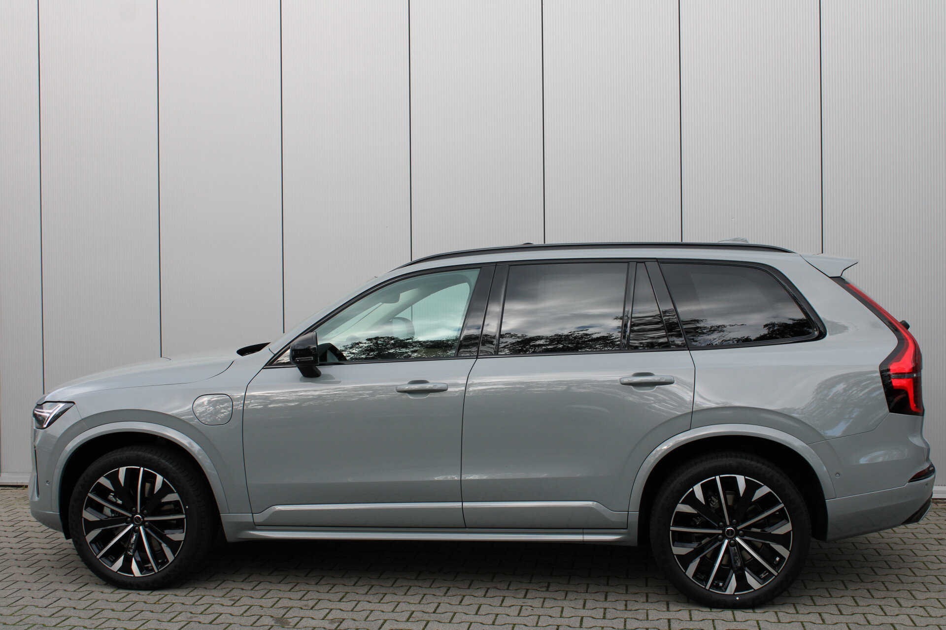 Volvo XC90 T8 Plug-in hybrid AWD Ultra Dark - Afbeelding 3