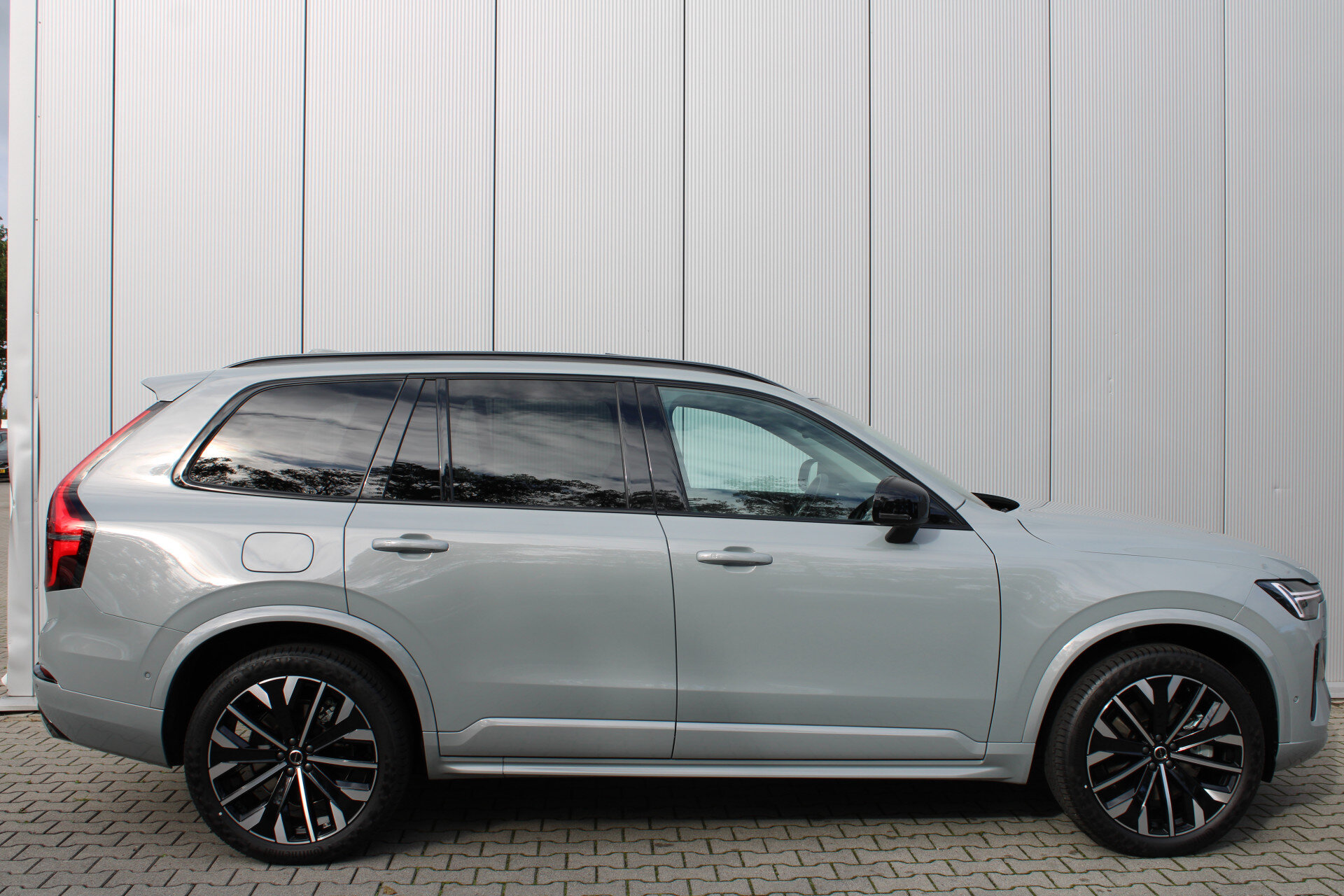 Volvo XC90 T8 Plug-in hybrid AWD Ultra Dark - Afbeelding 5