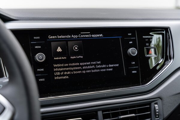 Apple Carplay/Android Auto