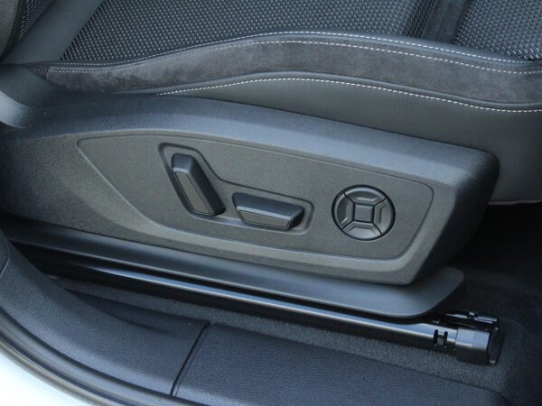 Elektrisch verstelbare voorstoelen Elektrisch verstelbare voorstoelen