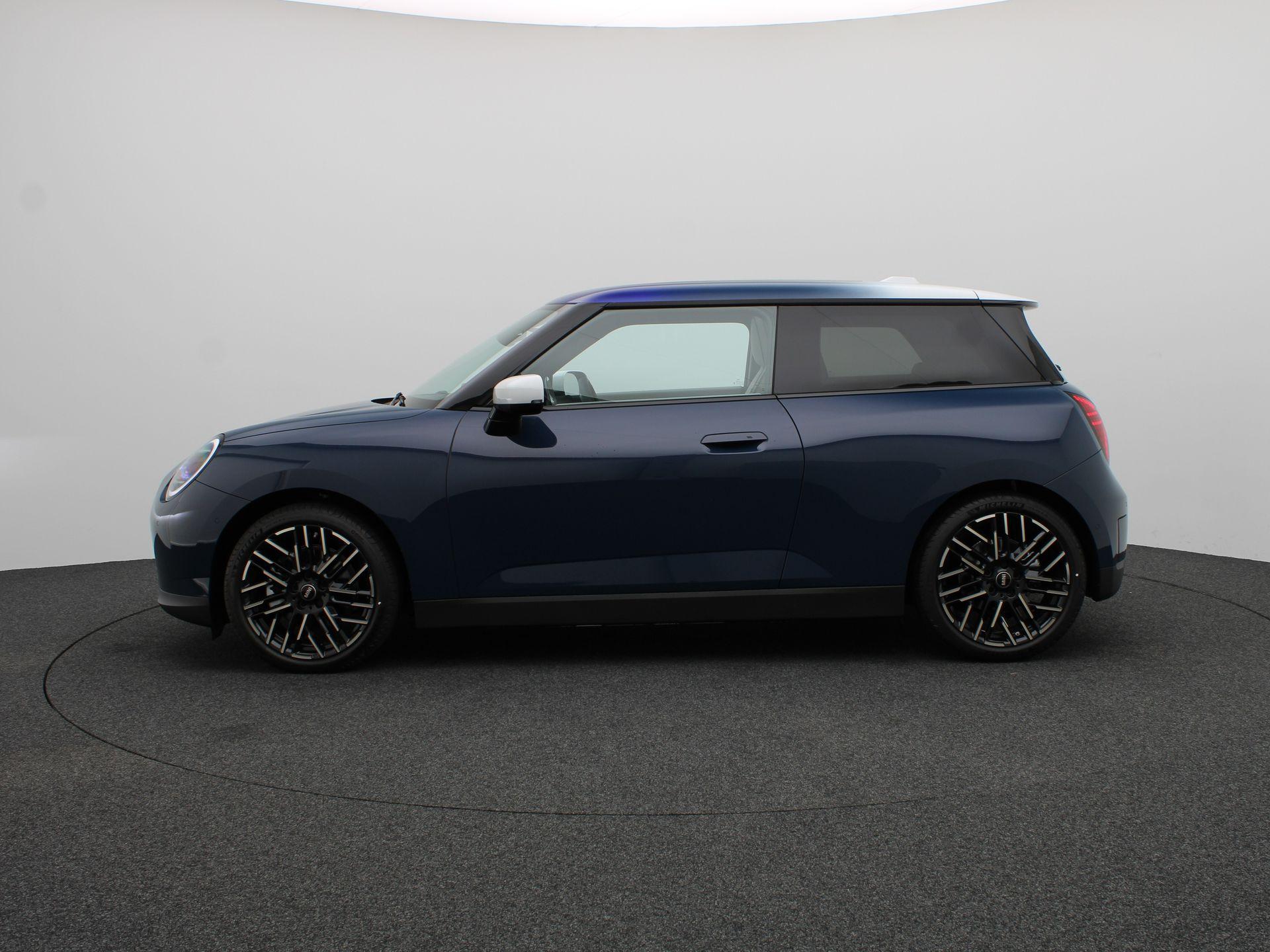 MINI Electric Mini Cooper SE Favoured M 54.2 kWh - Afbeelding 4