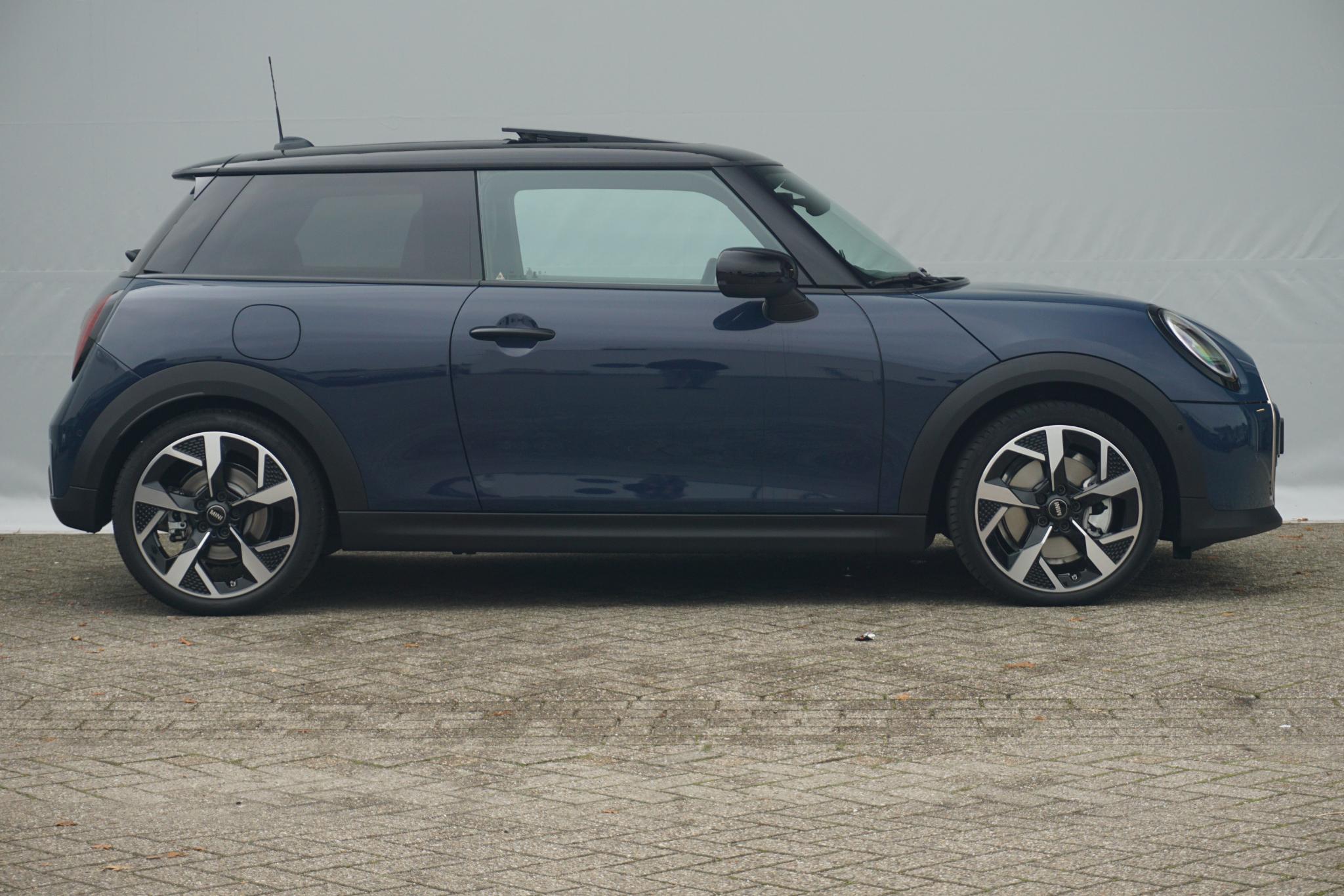 MINI 3-Deurs Cooper C - Afbeelding 4