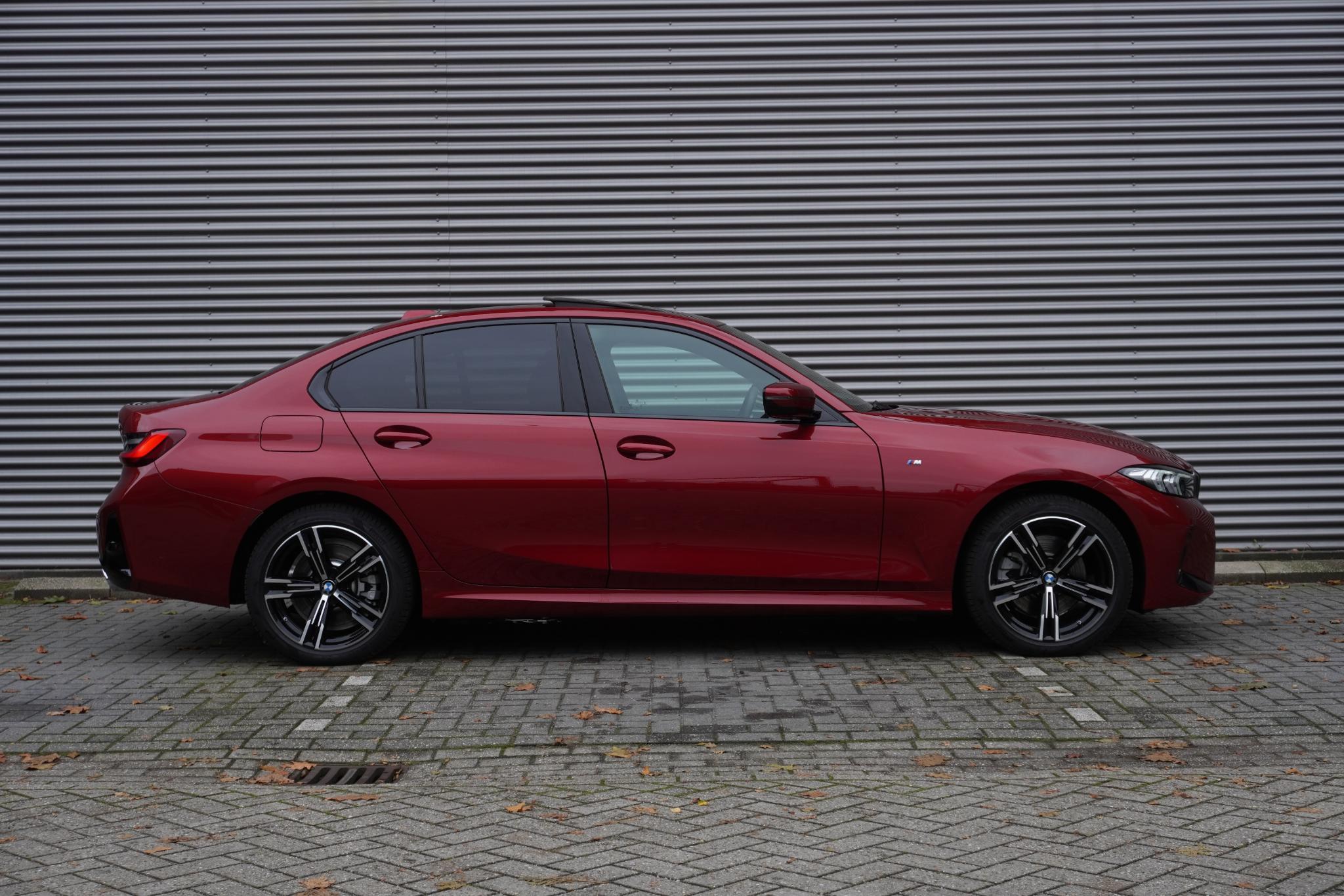 BMW 3 Serie Sedan 330e - Afbeelding 4