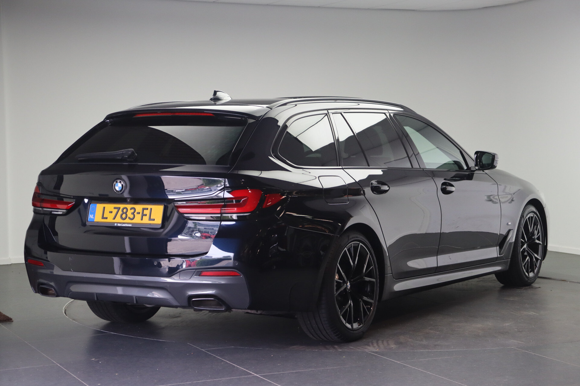 BMW 5 Serie Touring 530i High Executive M Sport Automaat - Afbeelding 3