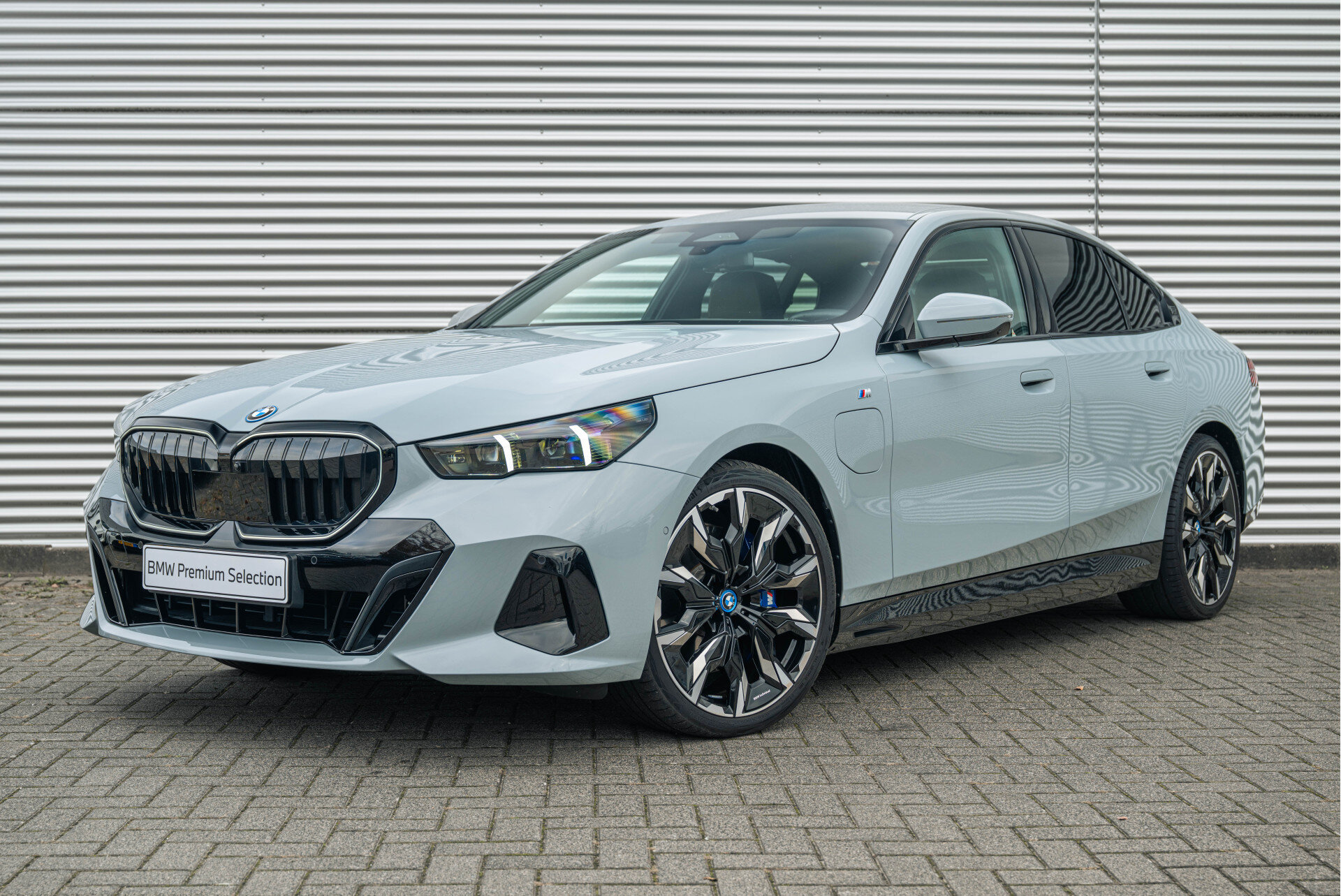 BMW 5 Serie 550e xDrive M Sport Automaat