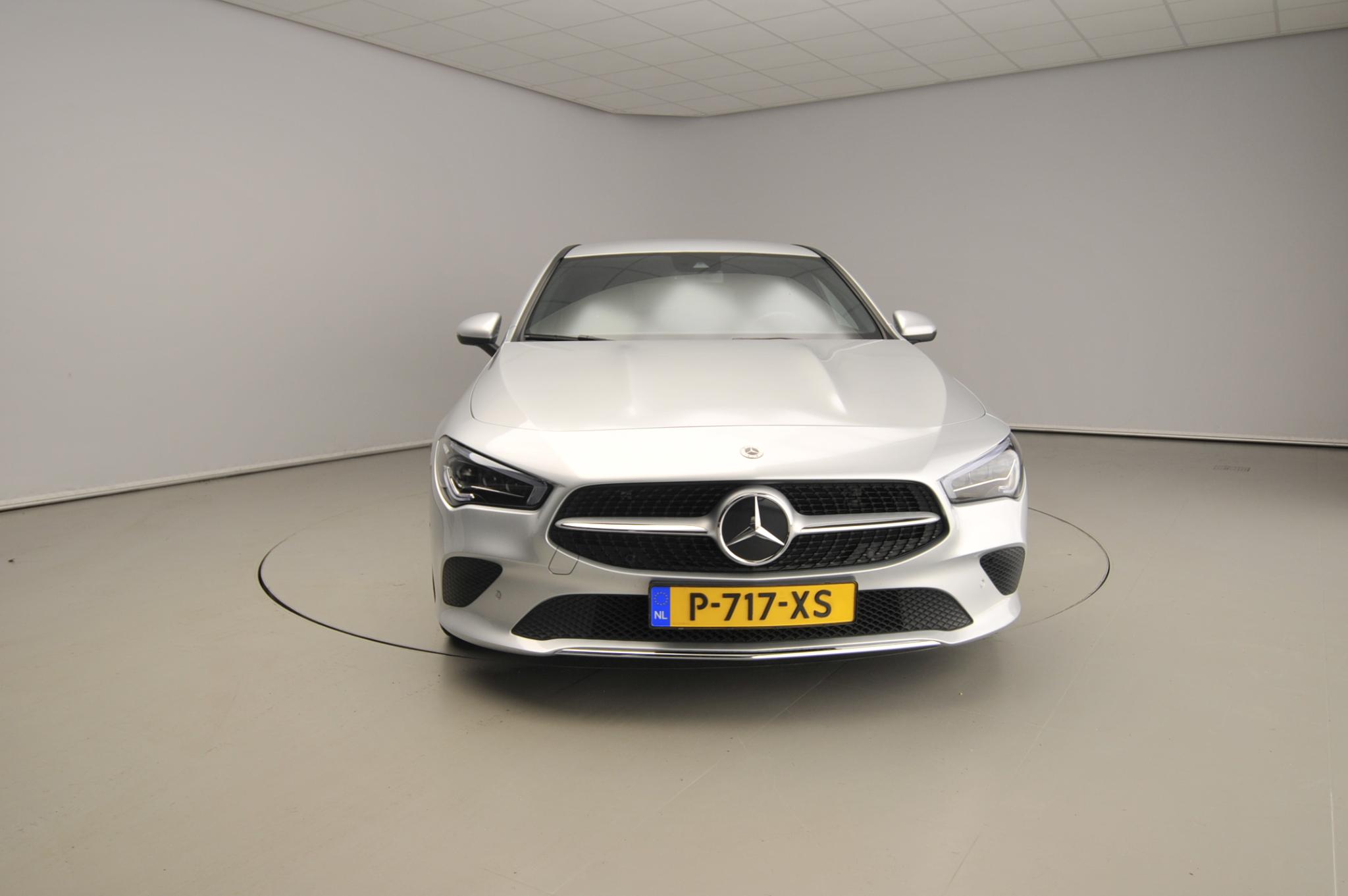 Mercedes-Benz CLA Shooting Brake 180 Luxury Line - Bild 5
