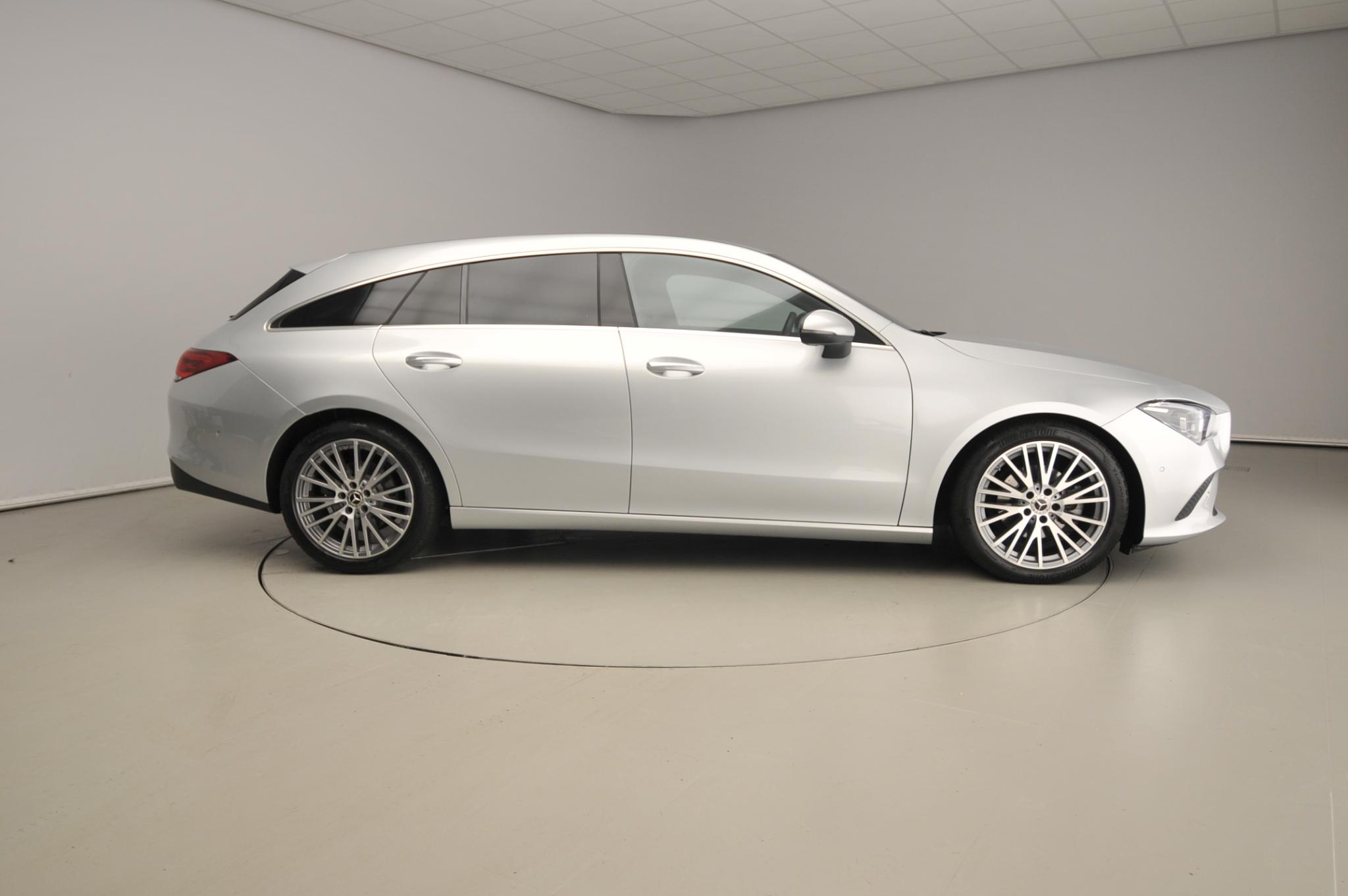 Mercedes-Benz CLA Shooting Brake 180 Luxury Line - Afbeelding 4
