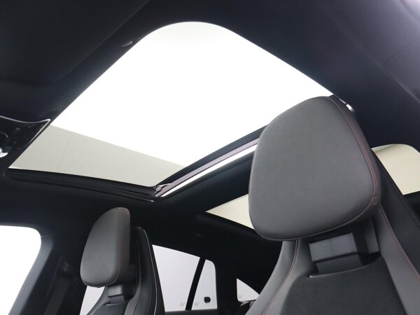 Panoramisch schuifdak enkel beschikbaar op 500 4Matic en 53 4Matic