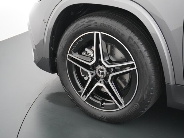 19'' 5 dubbelspaaks lichtmetalen AMG-velgen