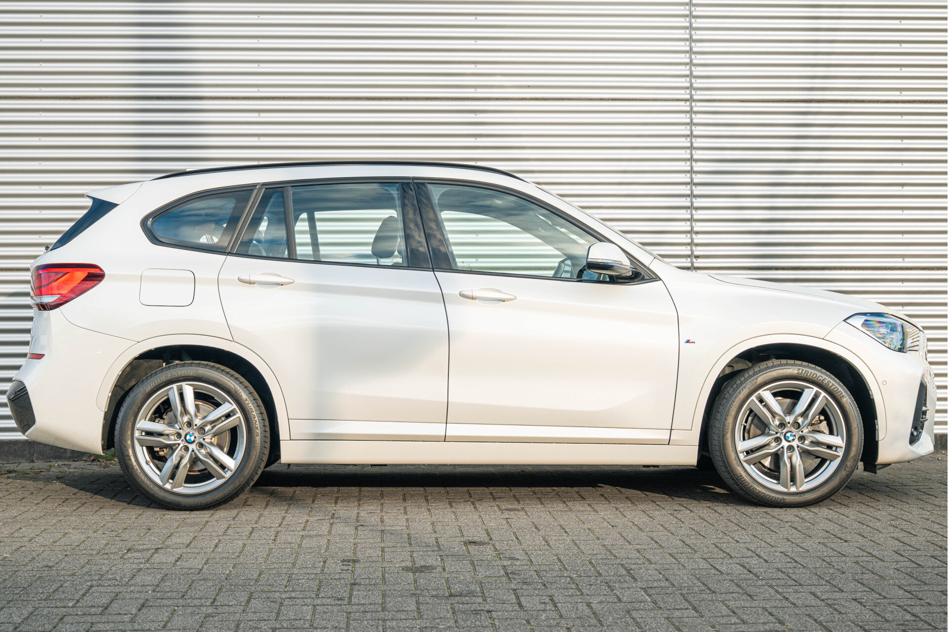 BMW X1 xDrive25e High Executive M Sport Automaat - Afbeelding 3