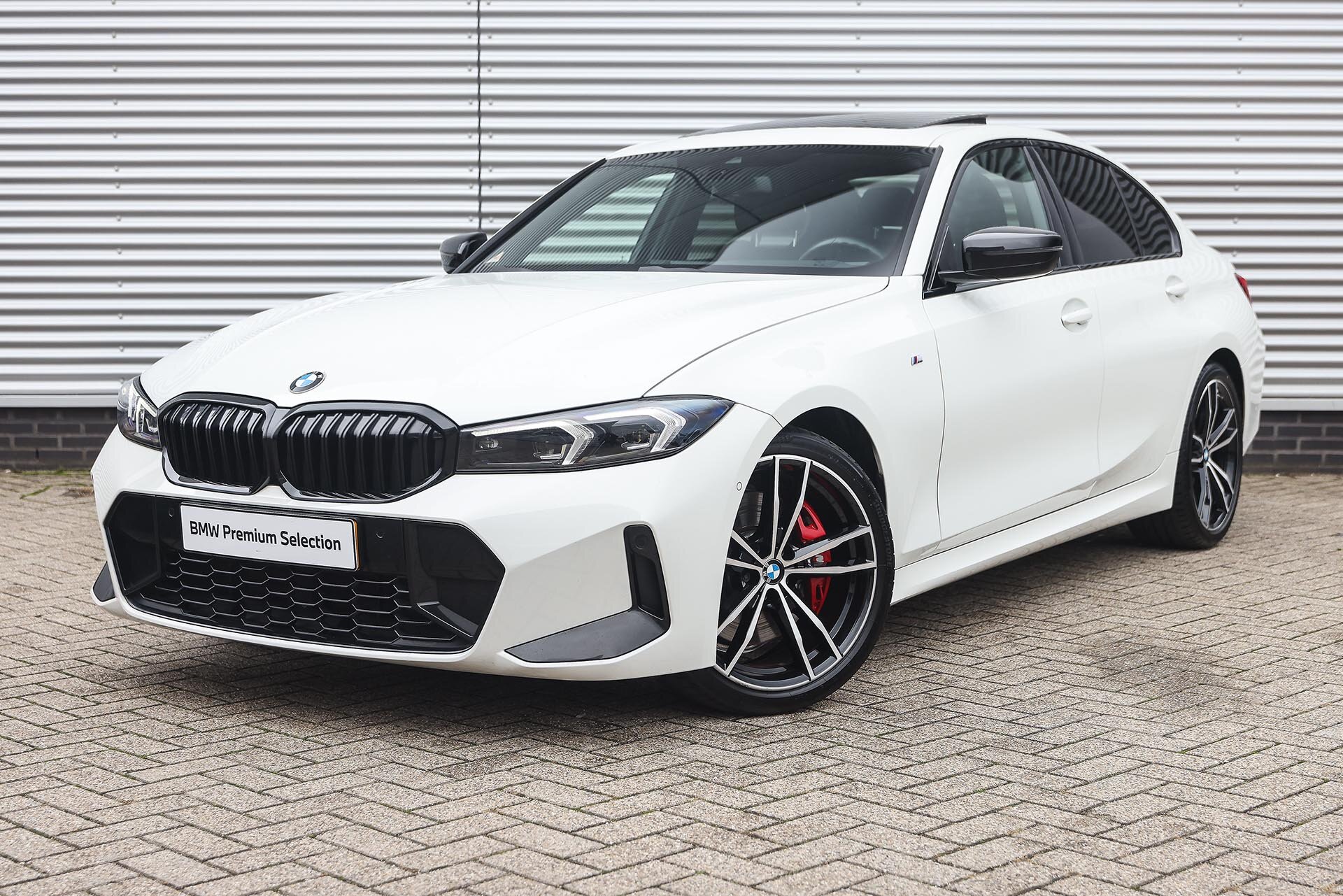 BMW 3 Serie 318i M Sport Automaat