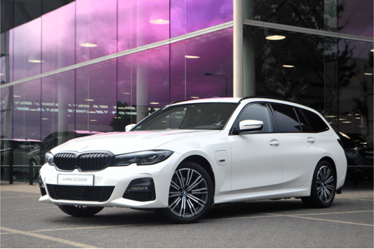 BMW 3 Serie Touring 320e xDrive High Executive M Sport Automaat