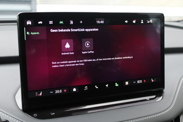 Apple Carplay/Android Auto