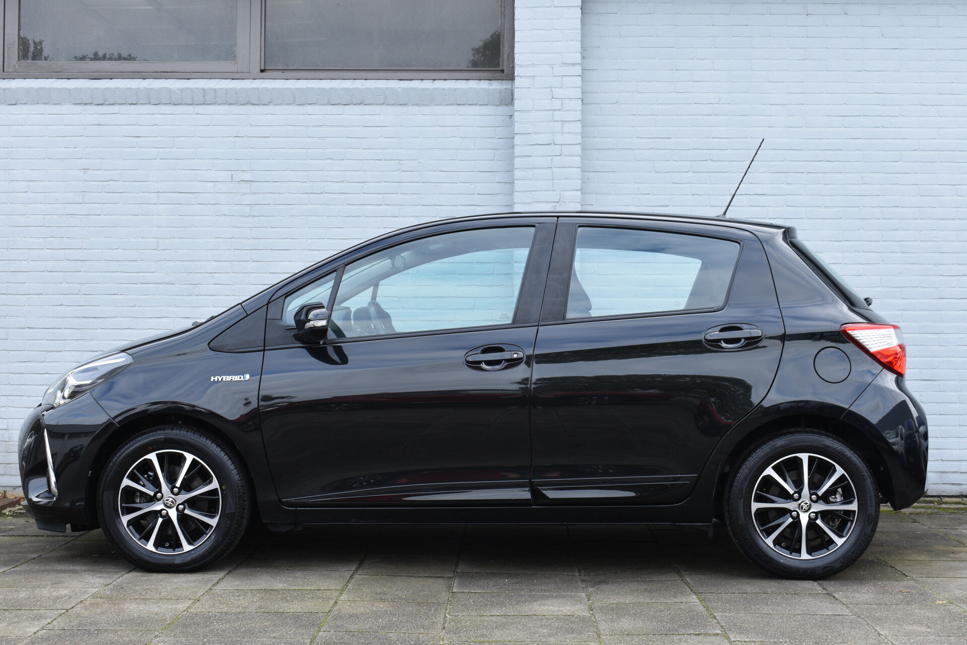 Toyota Yaris 1.5 Hybrid Dynamic Limited Automaat 100pk - Afbeelding 3