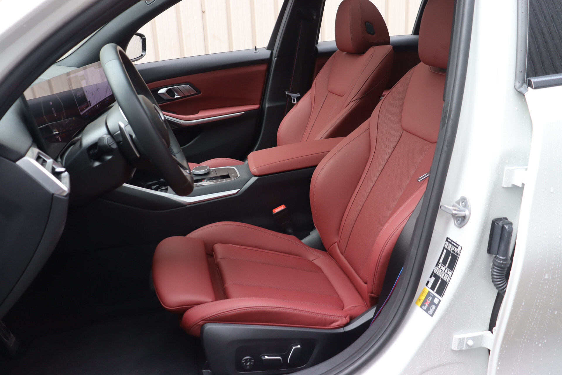 BMW 3 Serie Touring 330e High Executive M Sport Automaat - Afbeelding 4