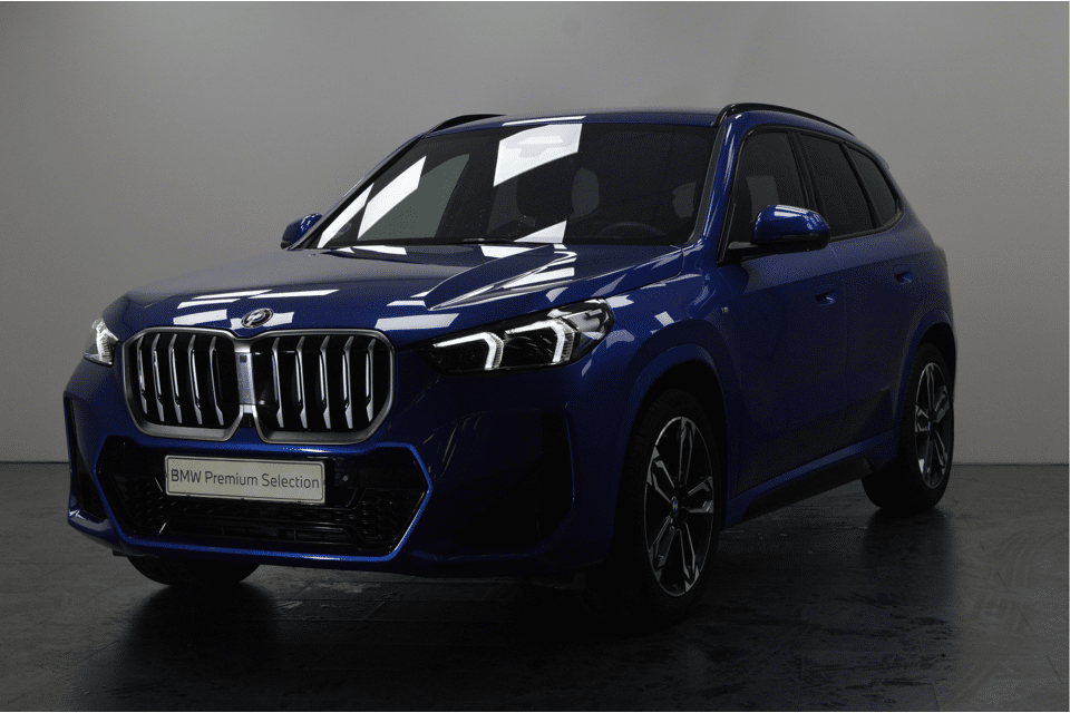 BMW X1 xDrive23i High Executive M Sport Automaat - Afbeelding 1