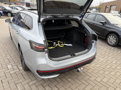 Volkswagen Passat Variant 1.5 eHybrid 272 Pk Automaat R-Line Edition - Afbeelding 5