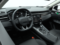 Lynk & Co 01 1.5 PHEV 261 PK | Trekhaak | 360 graden camera | Panoramadak | N - Afbeelding 5