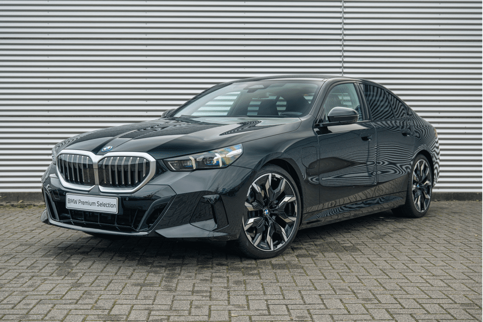 BMW 5 Serie 530e M Sport Automaat - Afbeelding 1