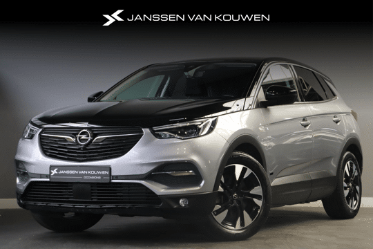 Opel Grandland X 1.6 Turbo Hybrid4 Ultimate