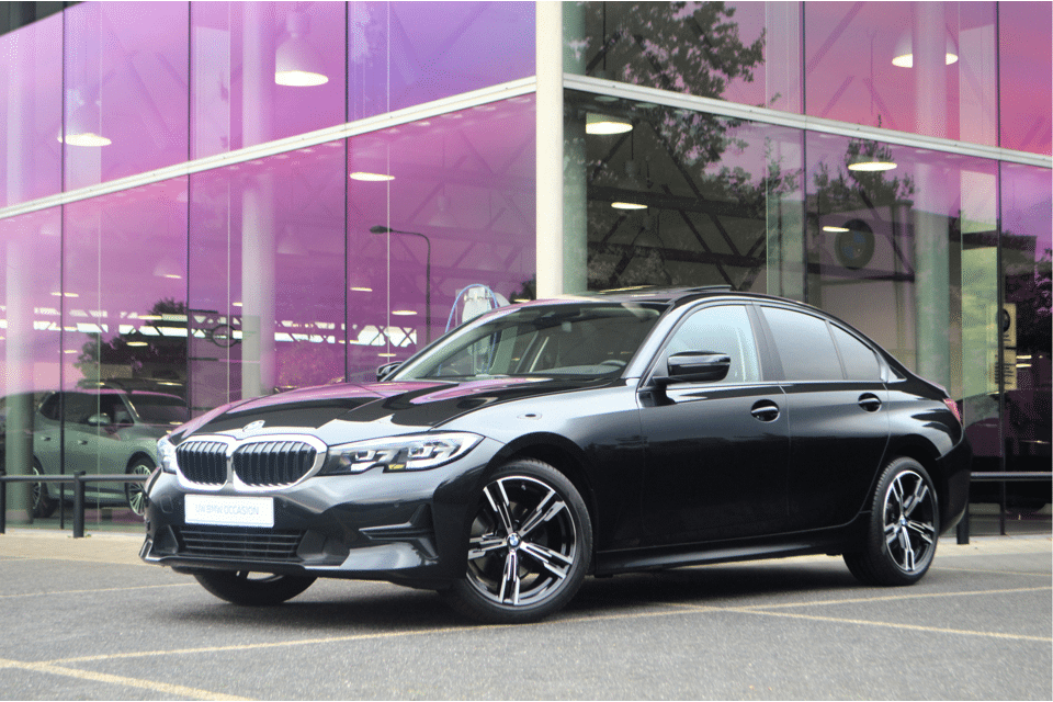 BMW 3 Serie 320i High Executive Automaat - Afbeelding 1