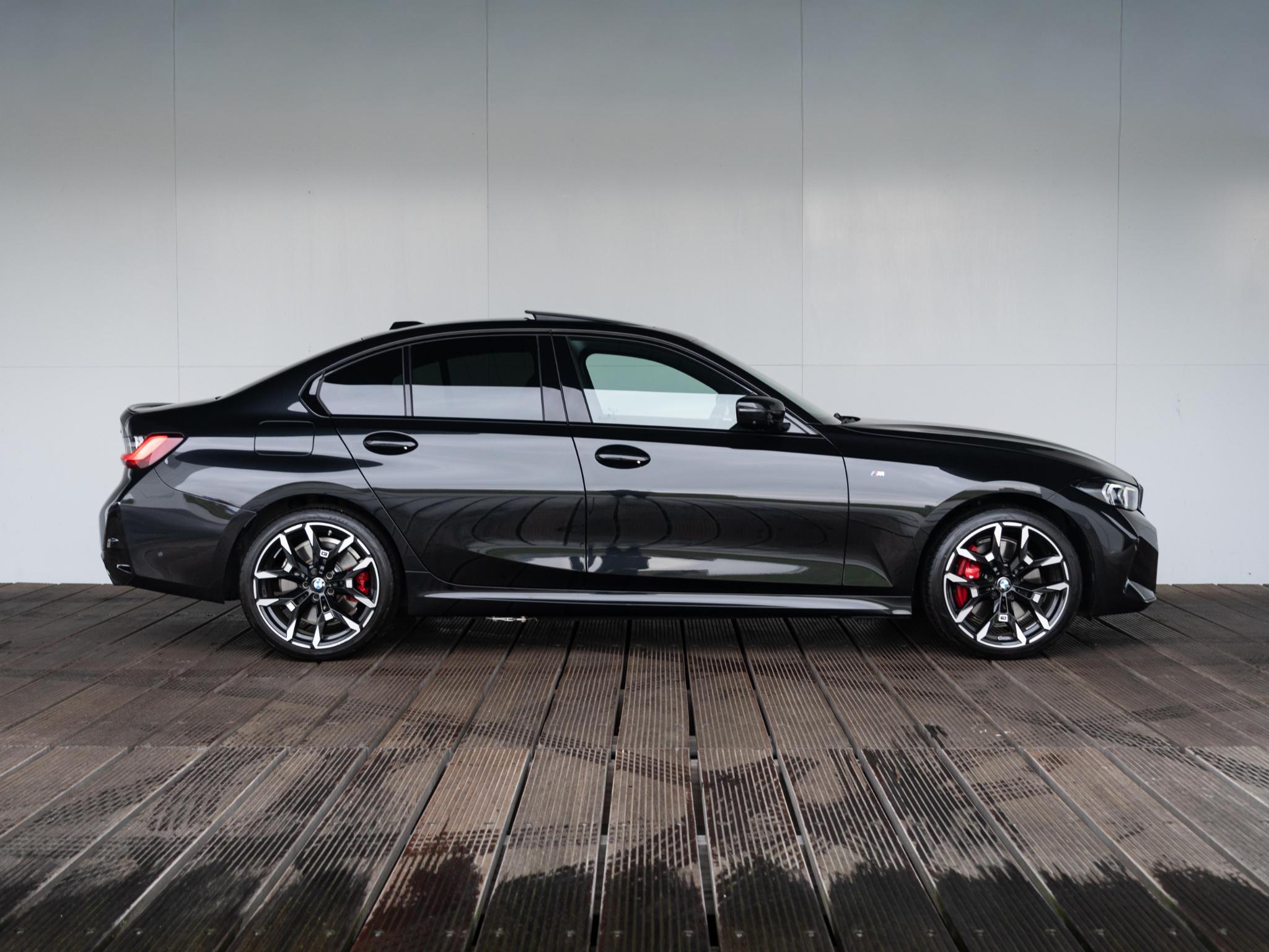 BMW 3 Serie Sedan 330e xDrive - Afbeelding 4