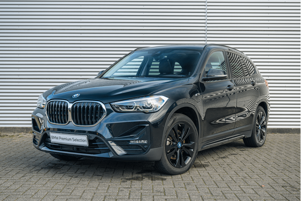 BMW X1 xDrive25e Sport Line Automaat - Afbeelding 1
