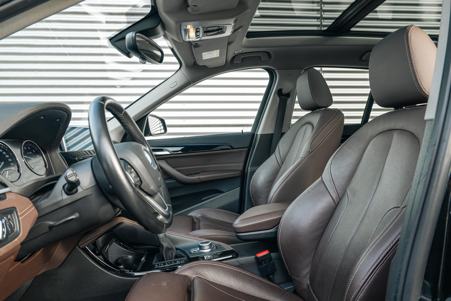 BMW X1 xDrive25e Sport Line Automaat - Afbeelding 4