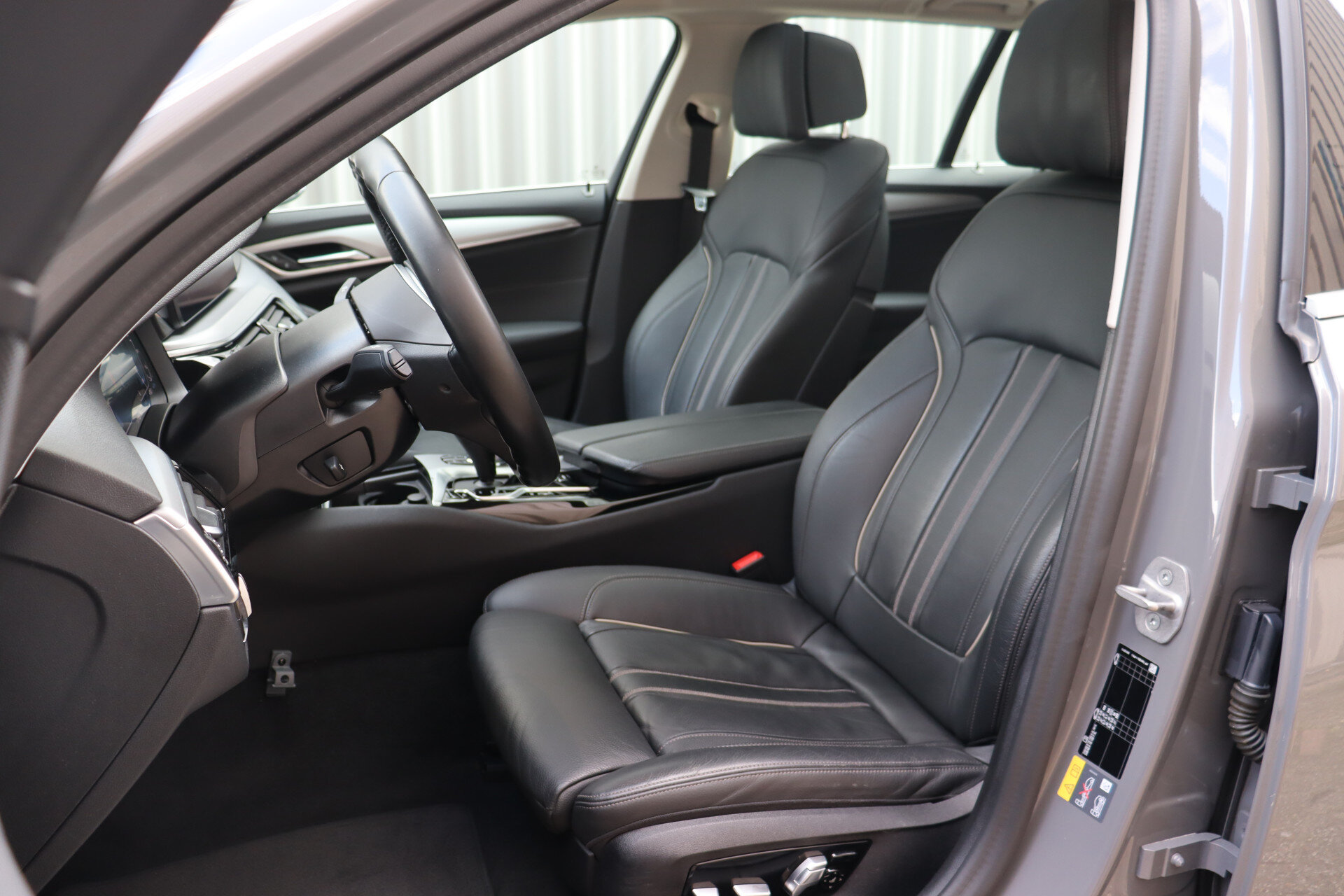 BMW 5 Serie Touring 530e High Executive Automaat - Afbeelding 3