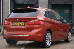 BMW 2-serie Active Tourer 218i 140pk AUT High Executive Launch Edition - Afbeelding 2