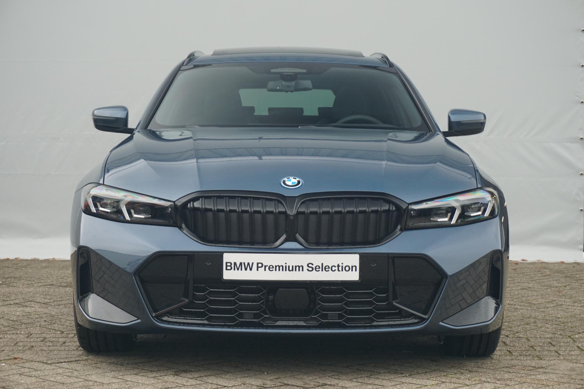 BMW 3 Serie Touring 330e - Afbeelding 3