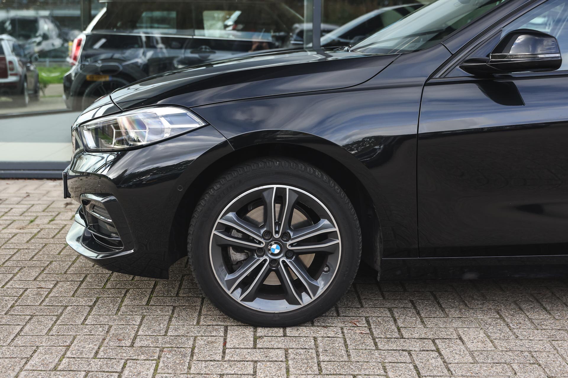 BMW 1 Serie 118i Sport Line Automaat - Afbeelding 4