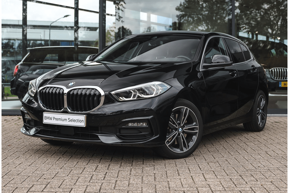 BMW 1 Serie 118i Sport Line Automaat - Afbeelding 1