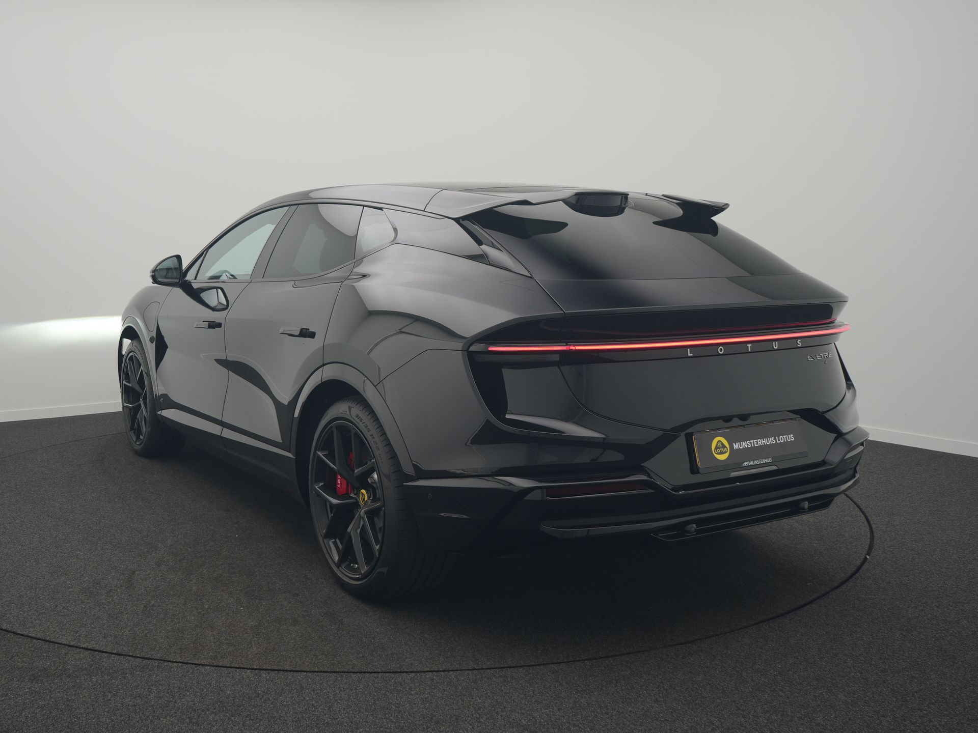 Lotus Eletre 600 GT SE 4WD - Afbeelding 2
