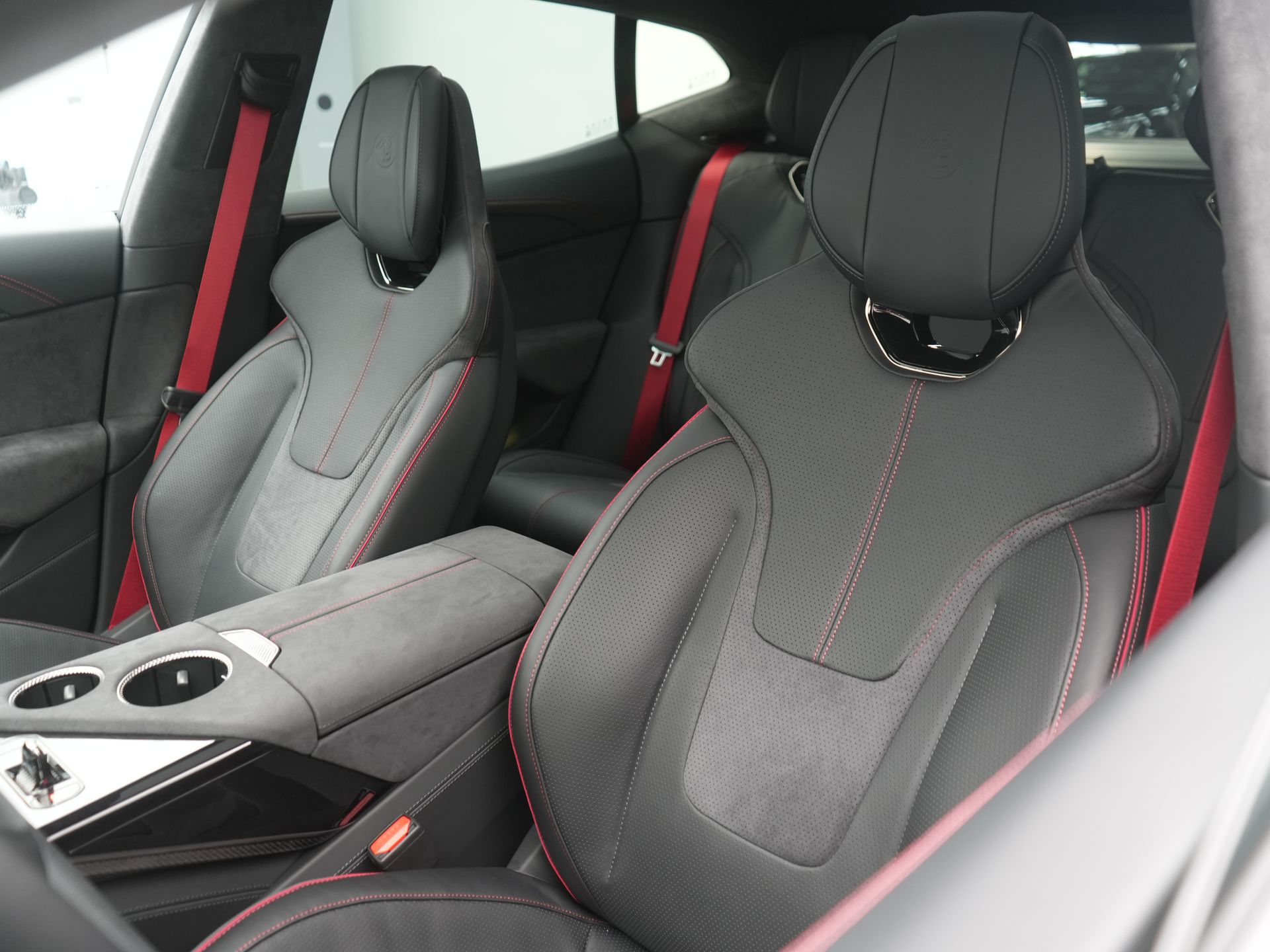 Lotus Eletre 600 GT SE 4WD - Afbeelding 4