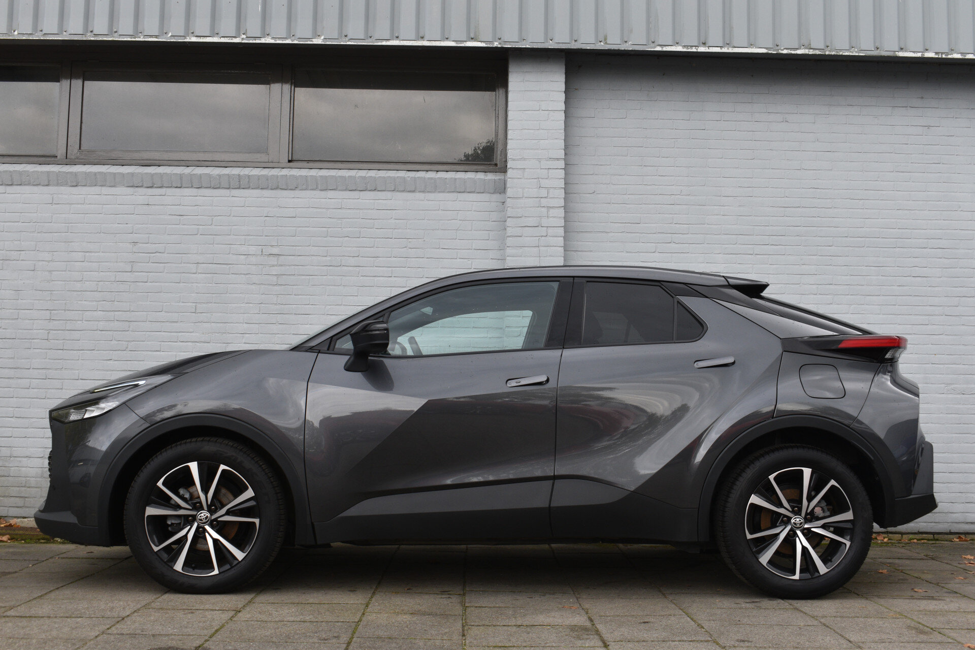 Toyota C-HR 1.8 Hybrid 140 Dynamic Plus Limited Automaat 140pk - Afbeelding 3