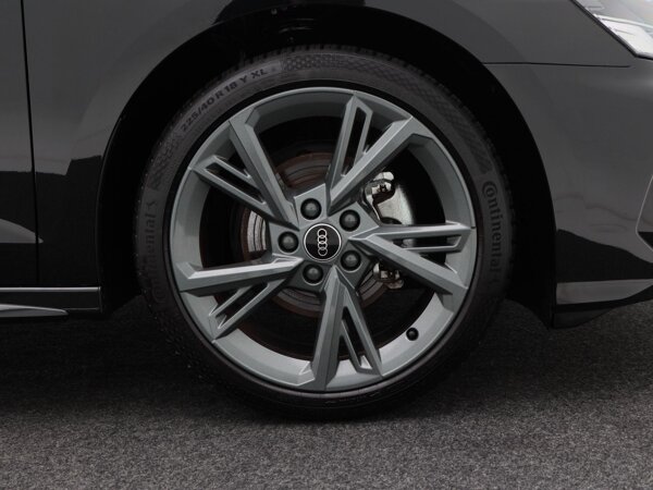 lichtmetalen velgen 18" lichtmetalen velgen 18"