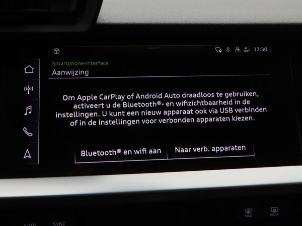 Apple Carplay/Android Auto Apple Carplay/Android Auto