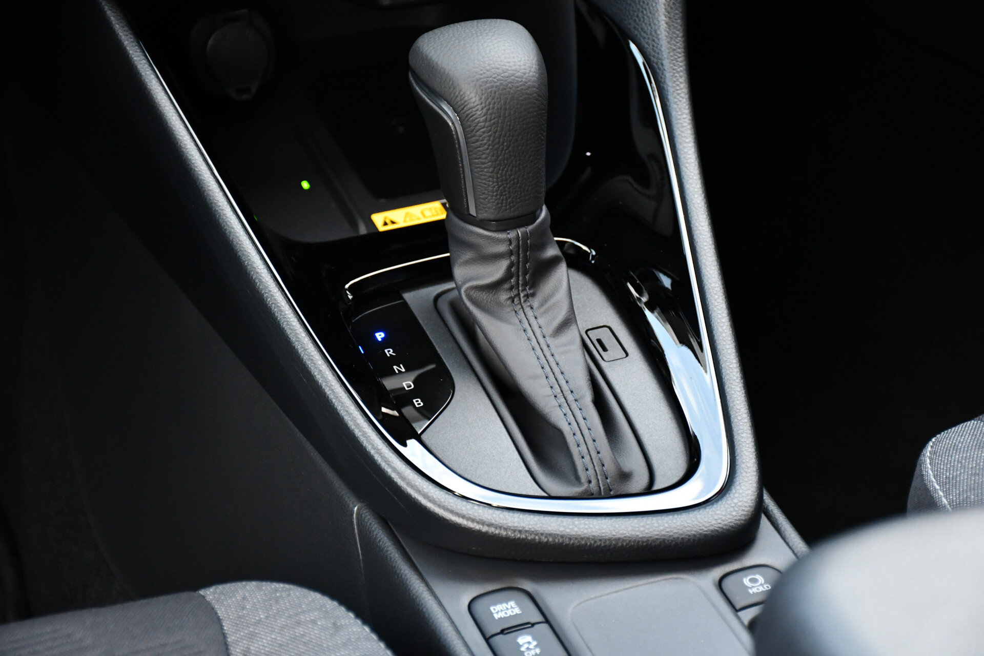 Toyota Yaris 1.5 Hybrid 115 Dynamic Automaat 116pk - Afbeelding 4