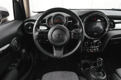 MINI Hatchback Cooper Automaat - Afbeelding 3