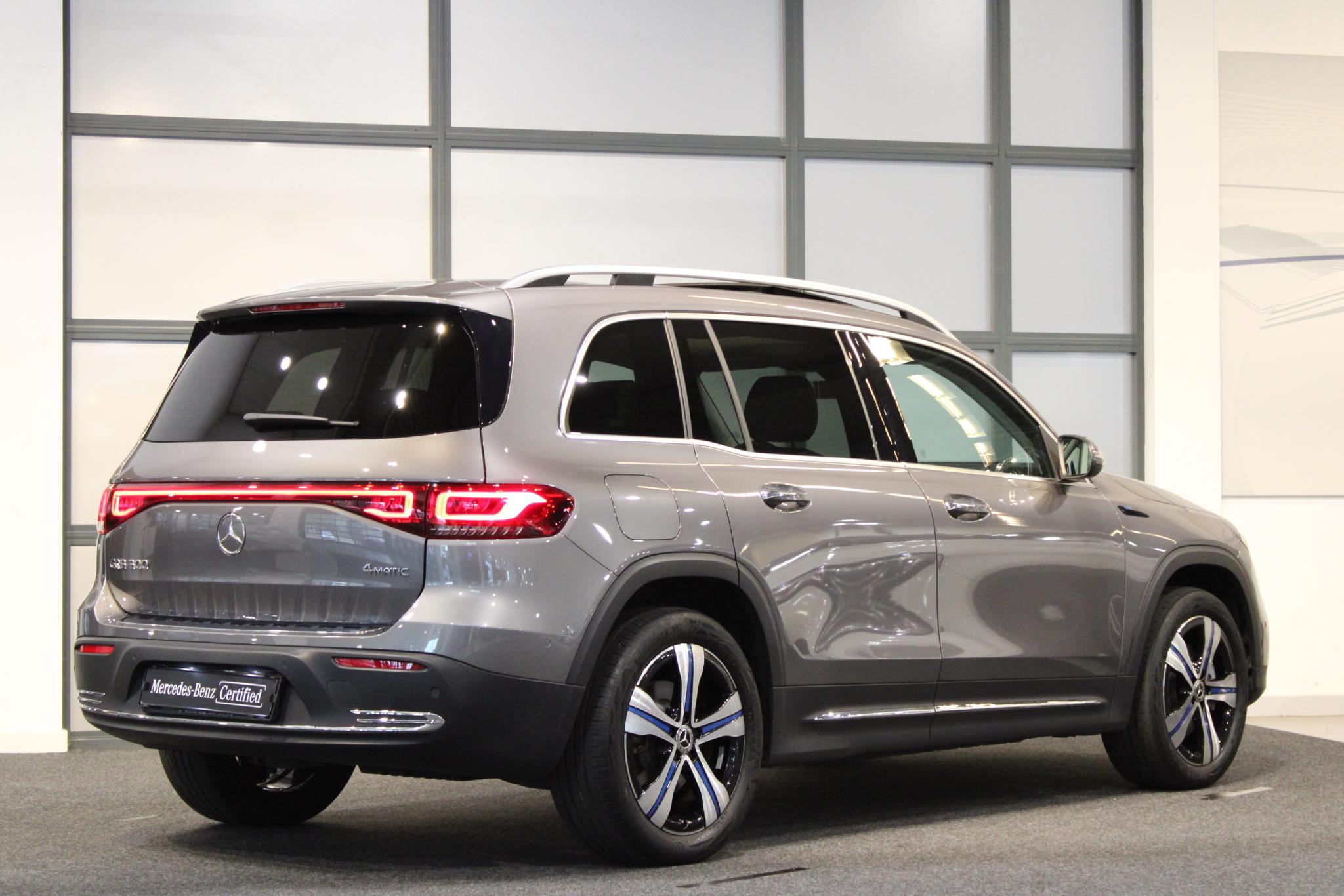 Mercedes-Benz EQB 300 4MATIC AMG Line 67 kWh - Afbeelding 2