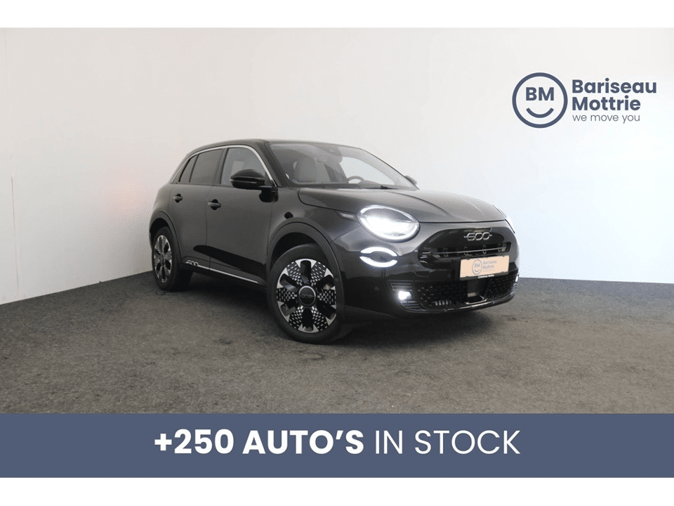 Fiat 600 LA PRIMA HYBRID AUTOMAAT *LEDER*DAB*GPS*CARPLAY*CAMERA+SENSOREN*WINTERPACK* - Afbeelding 1