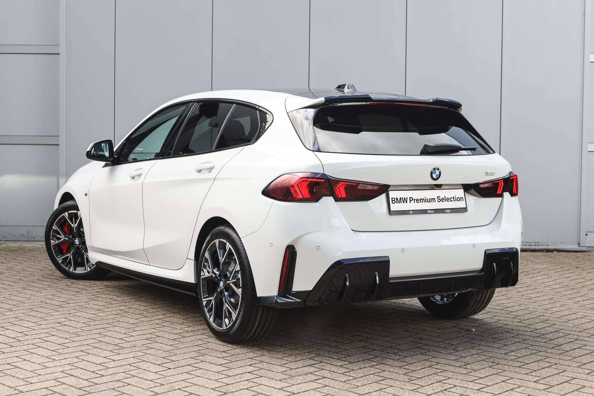 BMW 1 Serie 120 M Sport Automaat - Afbeelding 2