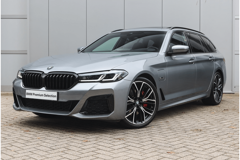 BMW 5 Serie Touring 530e High Executive M Sport Automaat - Afbeelding 1