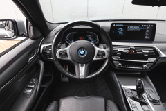 BMW 5 Serie Touring 530e High Executive M Sport Automaat - Afbeelding 3