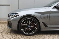 BMW 5 Serie Touring 530e High Executive M Sport Automaat - Afbeelding 5