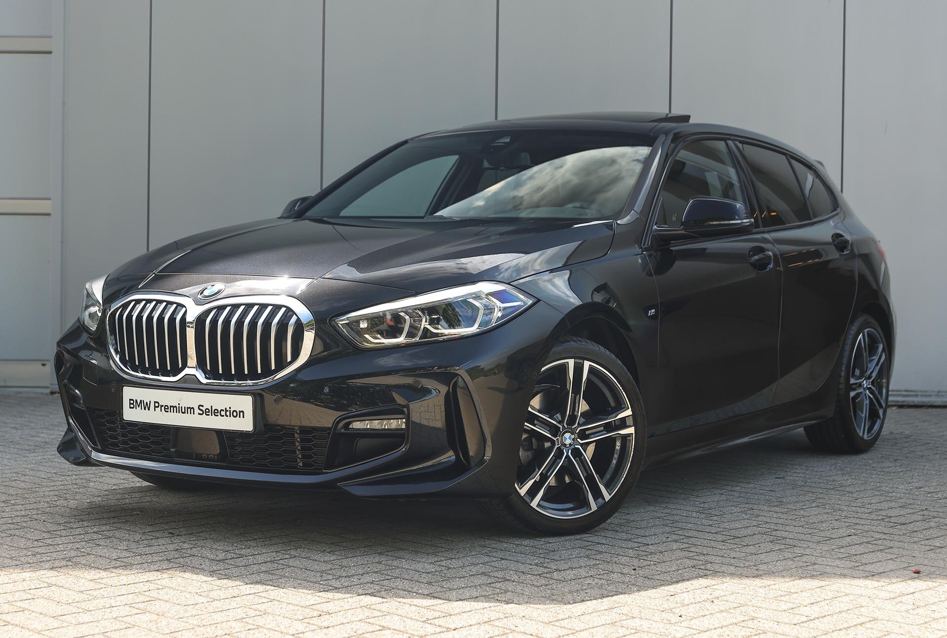 BMW 1 Serie 118i High Executive M Sport Automaat