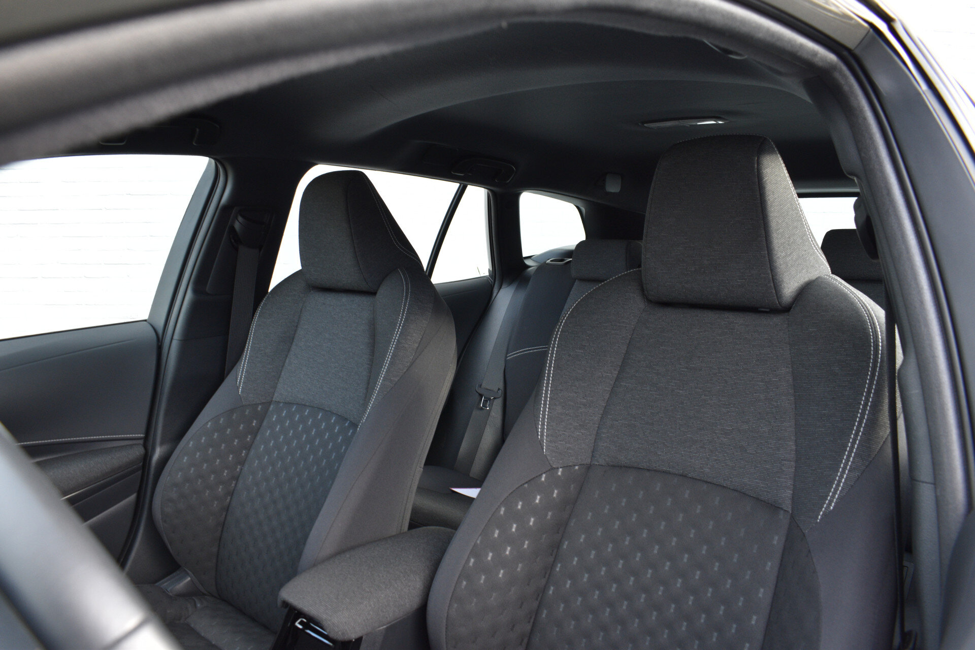 Toyota Corolla Touring Sports Hybrid 140 Active Automaat 122pk - Afbeelding 2